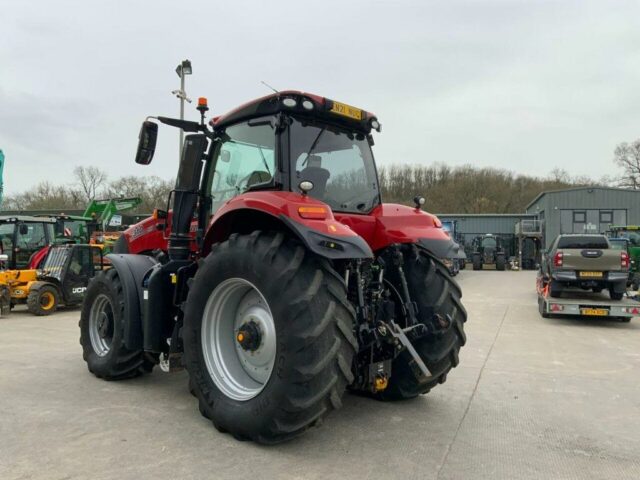 Case Magnum 310 Tractor (ST18497)