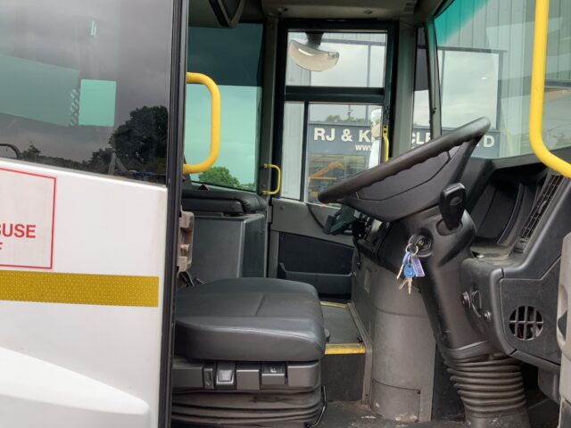 Dennis Eagle Elite 6 Bin Lorry (ST22882)