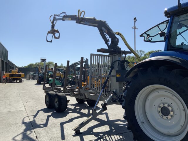EFM 11 TEU Forestry Trailer Complete With Botex 560 TL Crane (ST23739)