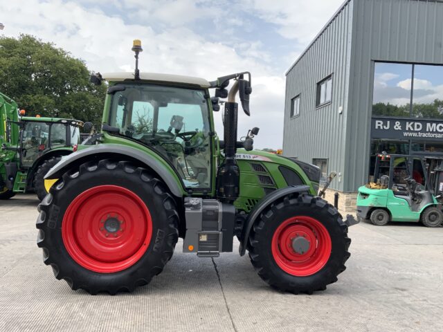 Fendt 513 Vario (ST23838)