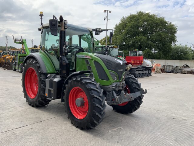 Fendt 513 Vario (ST23838)