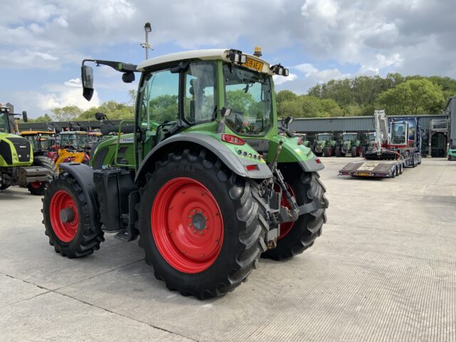 Fendt 513 Vario (ST23838)