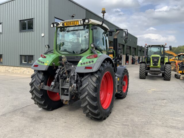 Fendt 513 Vario (ST23838)