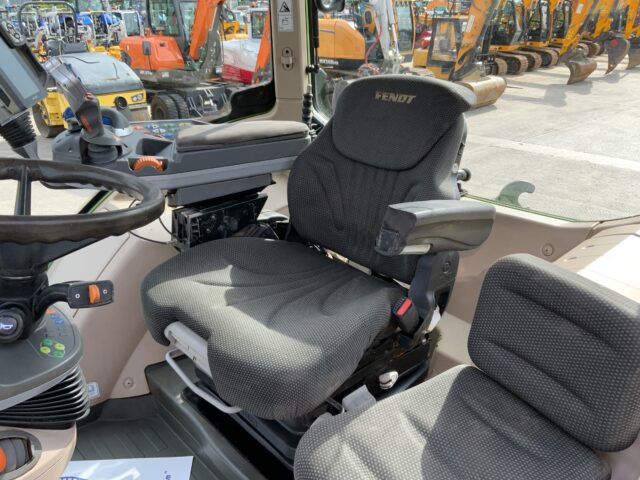 Fendt 513 Vario (ST23838)