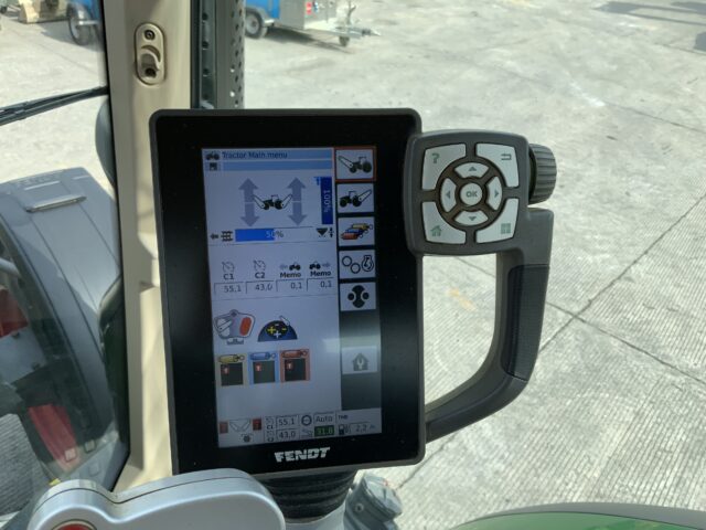 Fendt 513 Vario (ST23838)