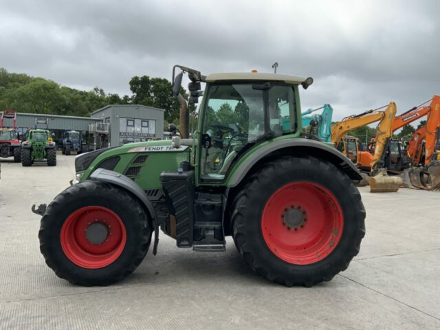 Fendt 720 Profi Plus Tractor (ST23132)