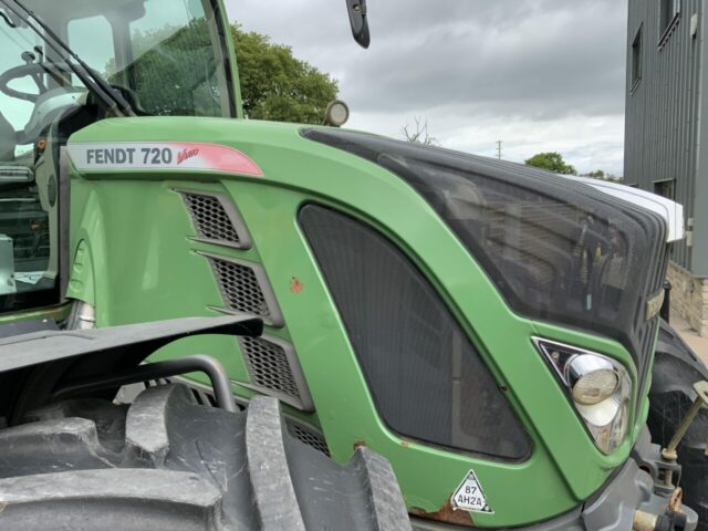 Fendt 720 Profi Plus Tractor (ST23132)