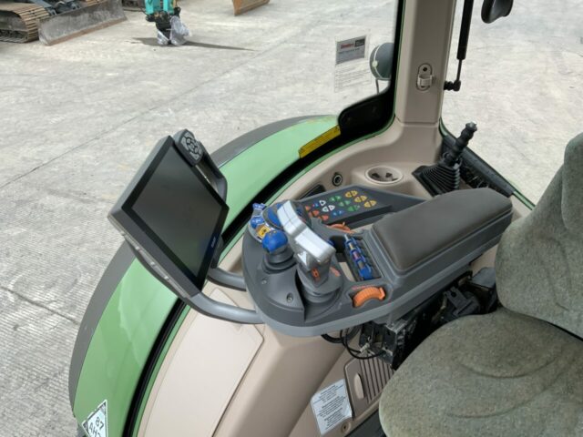 Fendt 720 Profi Plus Tractor (ST23132)