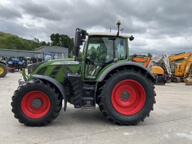 Fendt 724 Profi Plus Tractor (ST23447)