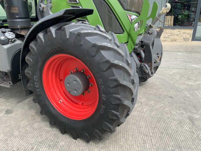 Fendt 724 Profi Plus Tractor (ST23447)