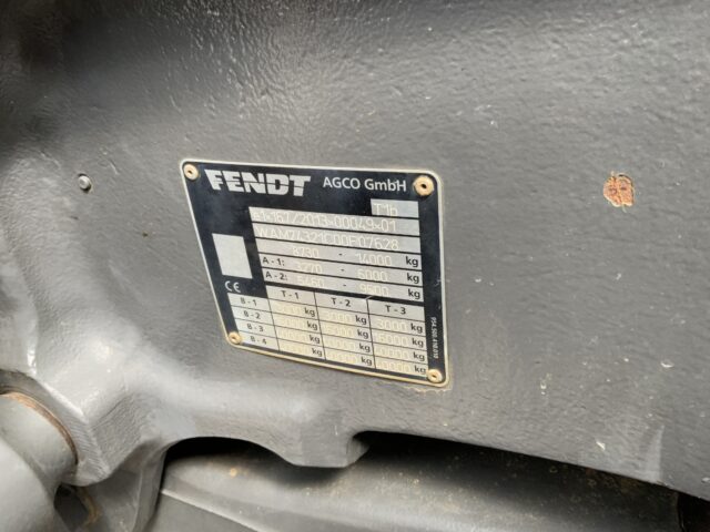 Fendt 724 Profi Plus Tractor (ST23447)