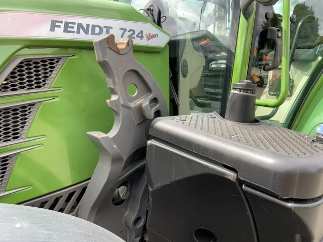 Fendt 724 Profi Plus Tractor (ST23447)