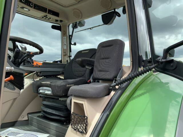 Fendt 724 Profi Plus Tractor (ST23447)