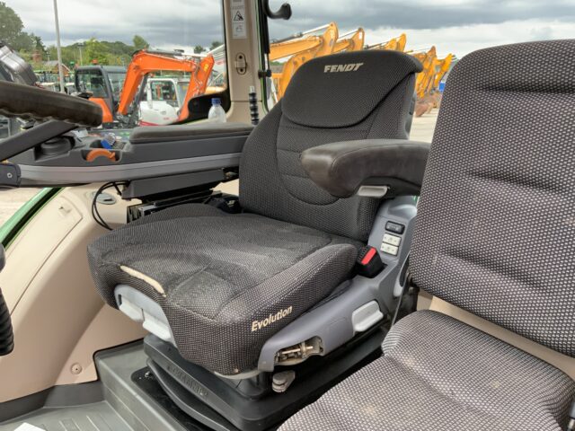 Fendt 724 Profi Plus Tractor (ST23447)