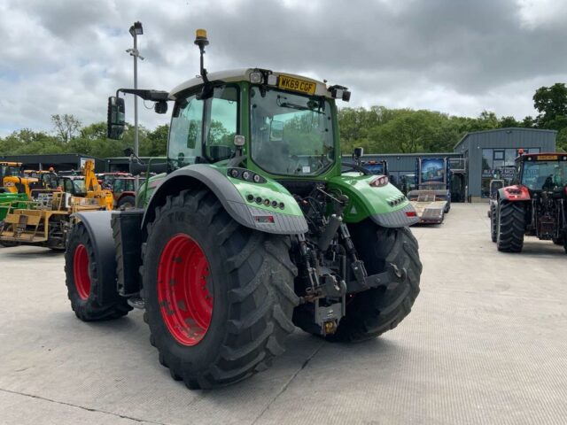 Fendt 724 Profi Plus Vario Tractor (ST23355)