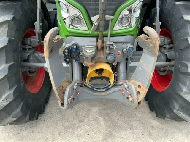 Fendt 724 Profi Plus Vario Tractor (ST23355)
