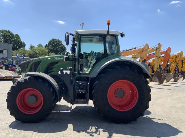 Fendt 828 Power Tractor (ST18710)