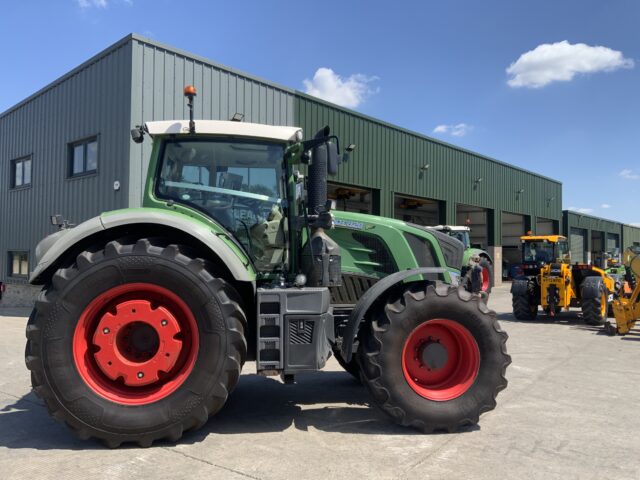 Fendt 828 Profi Plus Tractor (ST21378)