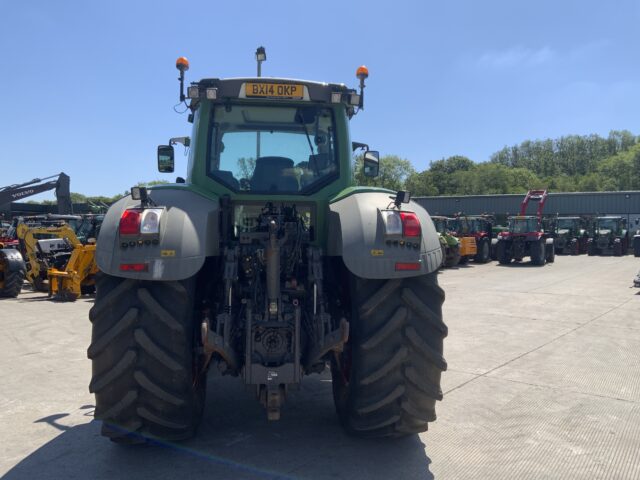 Fendt 828 Profi Plus Tractor (ST21378)