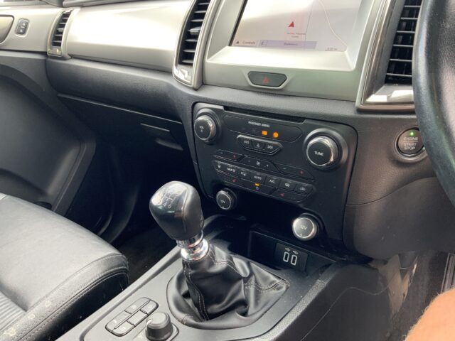 Ford Ranger 2.0 EcoBlue Limited Double Cab Pickup (ST24019)