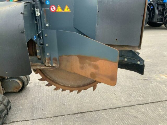 Garbin Fiber 450E Remote Control Wheel Excavator (ST22902)