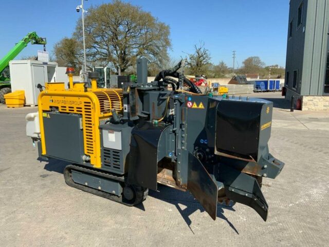 Garbin Fiber Remote Control Wheel Excavator 450E (ST22898)