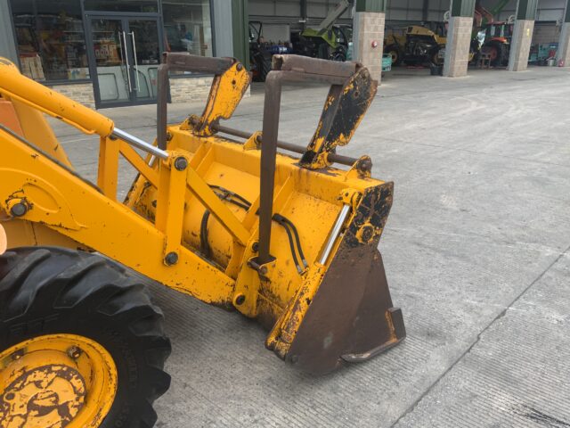JCB 3cX Sitemaster Wheeled Digger (ST23901)