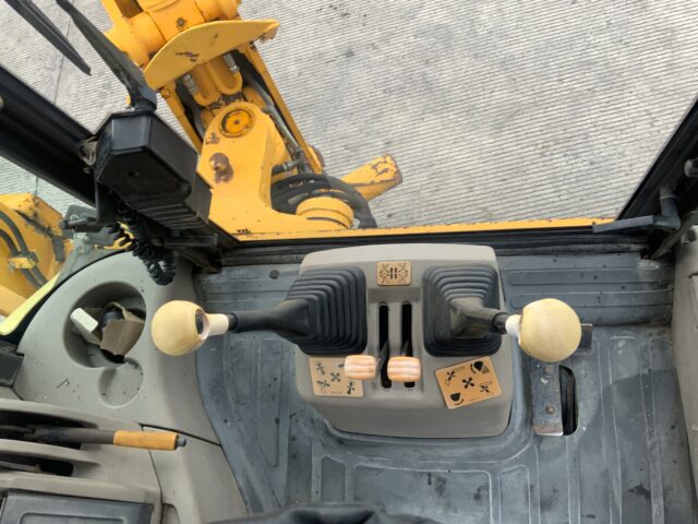 JCB 3cX Sitemaster Wheeled Digger (ST23901)