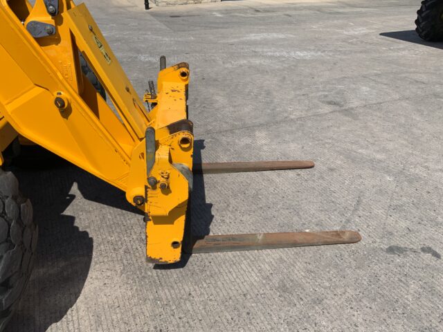 JCB 536-70 Agri Super Telehandler (ST23457)