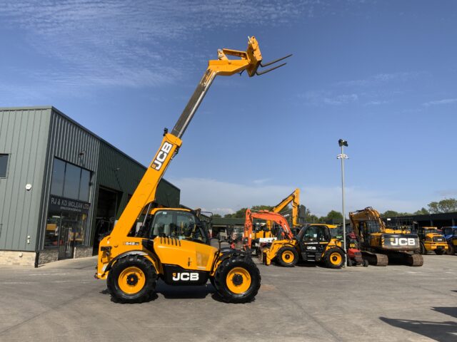 JCB 542-70 Agri Xtra Digger (ST23367)