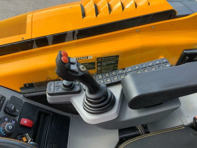 JCB 560-80 Agri Super Telehandler (ST23410)