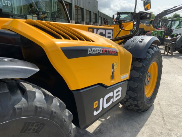 JCB 560-80 Agri Super Telehandler (ST23410)