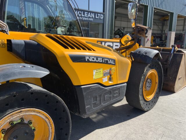 JCB 560-80 Industrial Telehandler (ST23086)