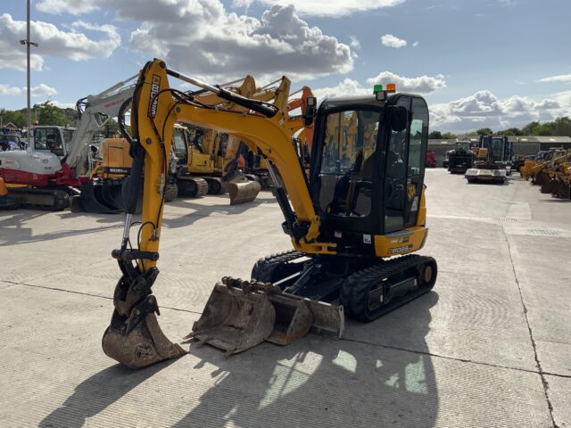 JCB 8026 CTS Digger (ST23899)
