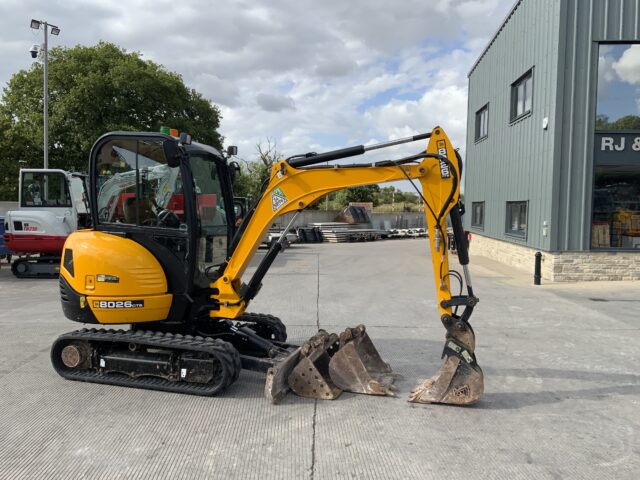 JCB 8026 CTS Digger (ST23899)