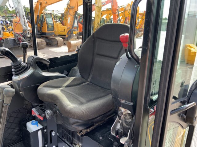 JCB 8026 CTS Digger (ST23899)