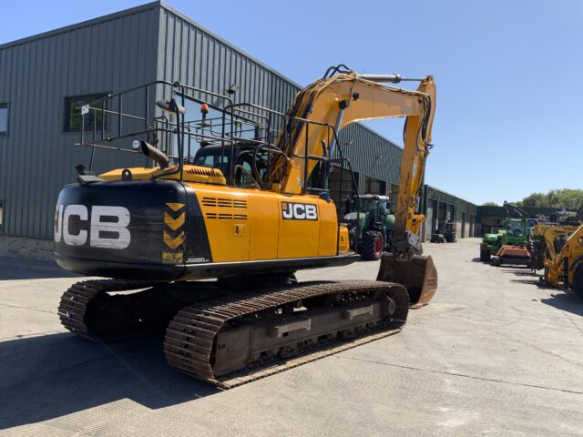 JCB JS220 LC+ Digger (ST23290)