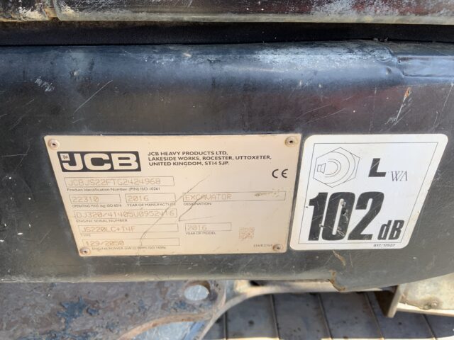 JCB JS220 LC+ Digger (ST23290)