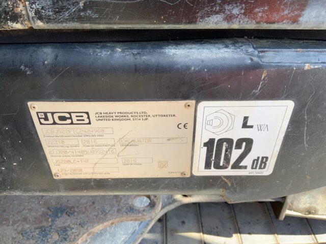 JCB JS220 LC+ Digger (ST23290)