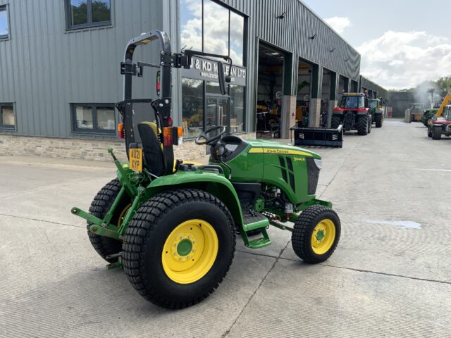 John Deere 3046R Compact Tractor (ST23525)