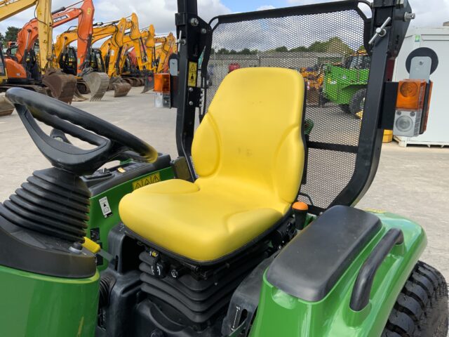John Deere 3046R Compact Tractor (ST23525)