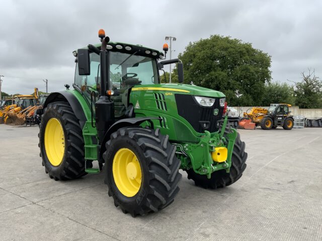 John Deere 6215R Ultimate Edition (ST23847)