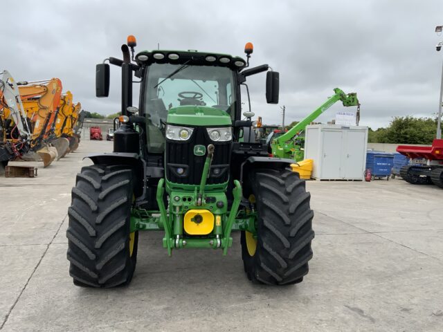 John Deere 6215R Ultimate Edition (ST23847)