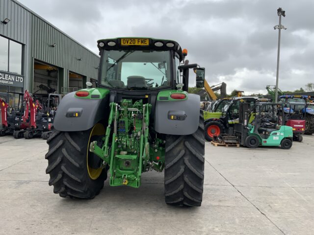 John Deere 6215R Ultimate Edition (ST23847)