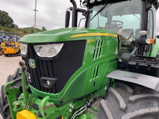 John Deere 6215R Ultimate Edition (ST23847)