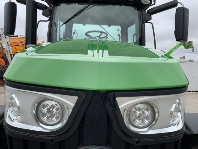 John Deere 6215R Ultimate Edition (ST23847)