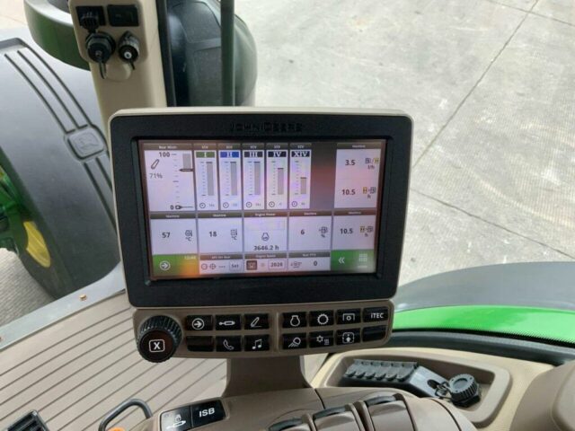 John Deere 8270R Tractor (ST21773)
