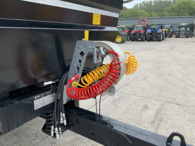 JPM Black 20 Tonne Half Pipe Dumper Trailer