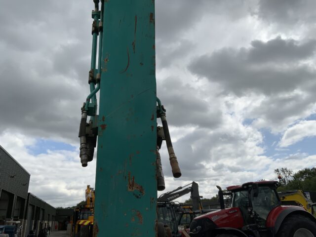 Kobelco SK230 SRLC-5 Digger (ST23060)