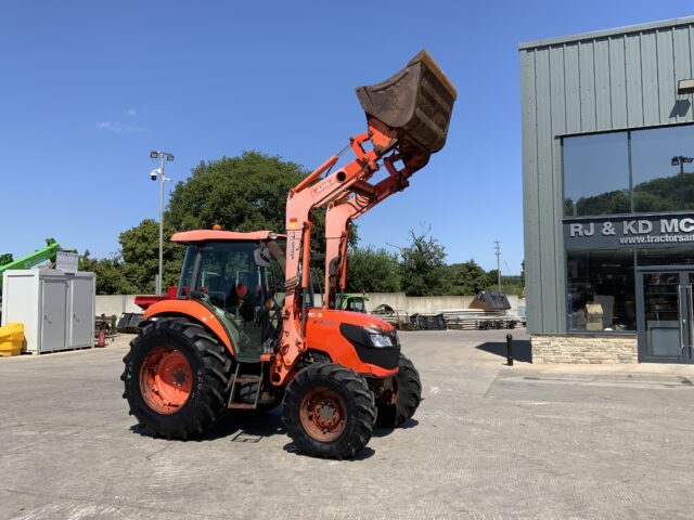 Kubota M7060 Tractor (ST23817)